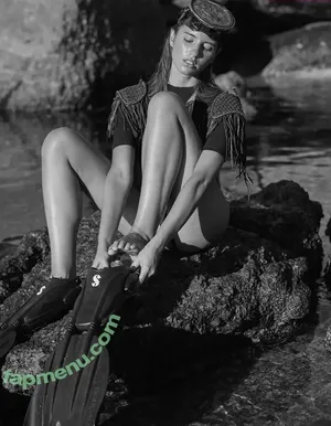 Rachelle Van Waardhuizen / rachelle_v_waardhuizen nude photo #3004