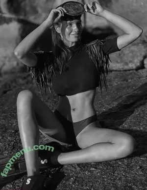 Rachelle Van Waardhuizen / rachelle_v_waardhuizen nude photo #3008