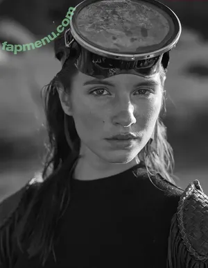 Rachelle Van Waardhuizen / rachelle_v_waardhuizen nude photo #3010