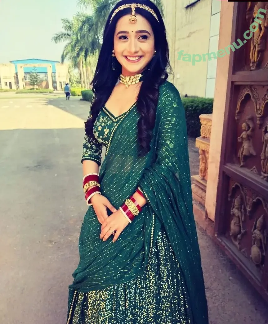 Radhika Muthukumar nude photo #0008 (Radhika Muthukumar)