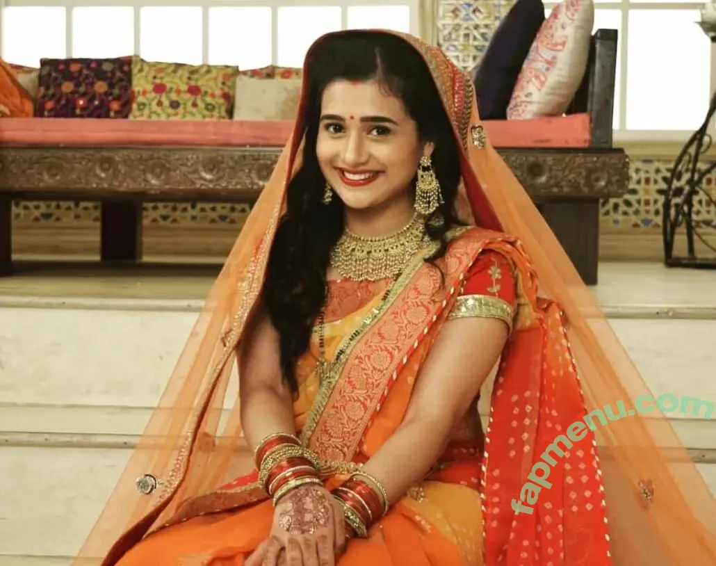 Radhika Muthukumar nude photo #0013 (Radhika Muthukumar)