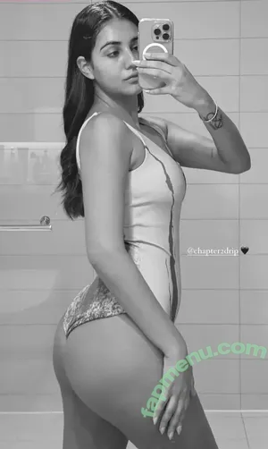 Radhika Seth / radhikasethh nude photo #0132
