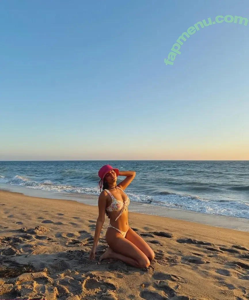 Radhika Seth nude photo #0103 (radhikasethh)