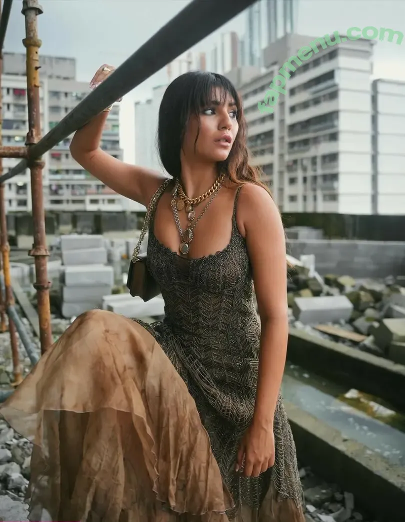 Radhika Seth nude photo #0125 (radhikasethh)