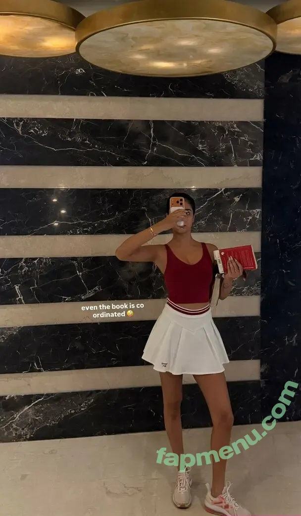 Radhika Seth nude photo #0159 (radhikasethh)