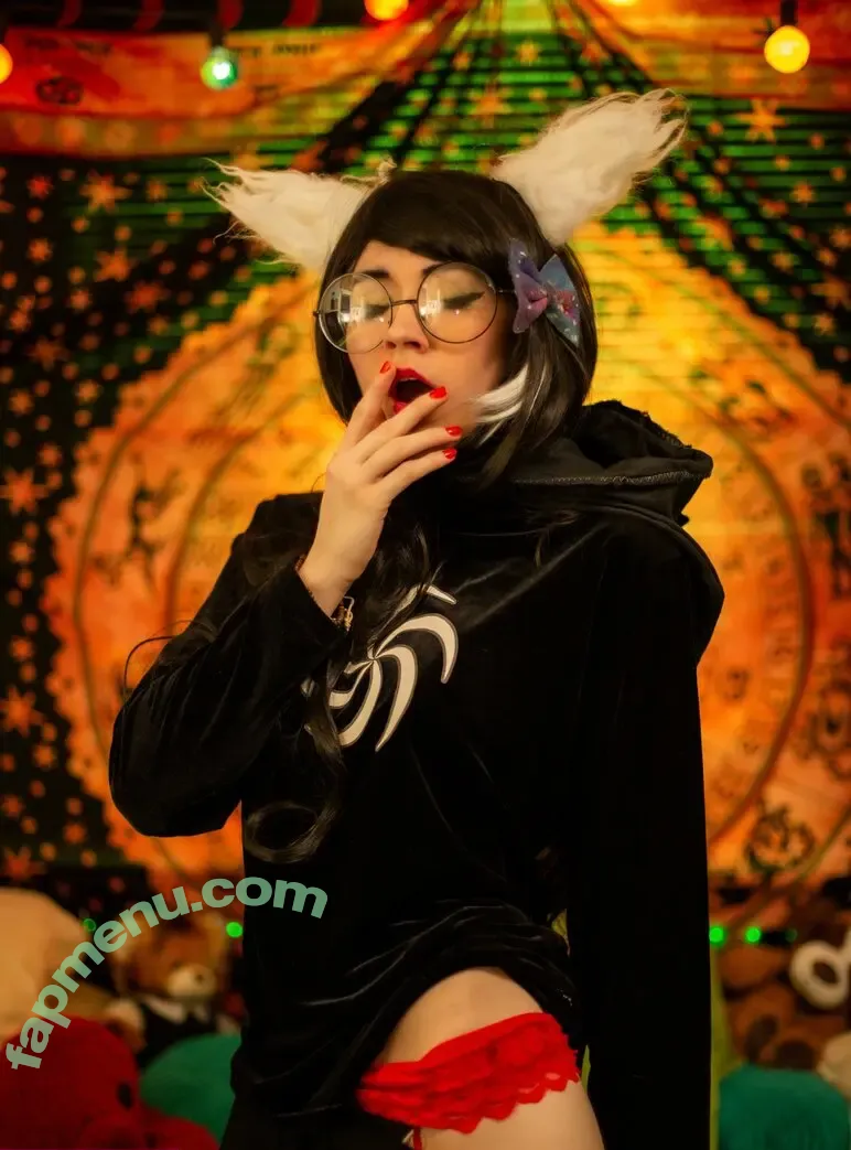 radiantkitsune nude photo #0045 (radiantkitsune)