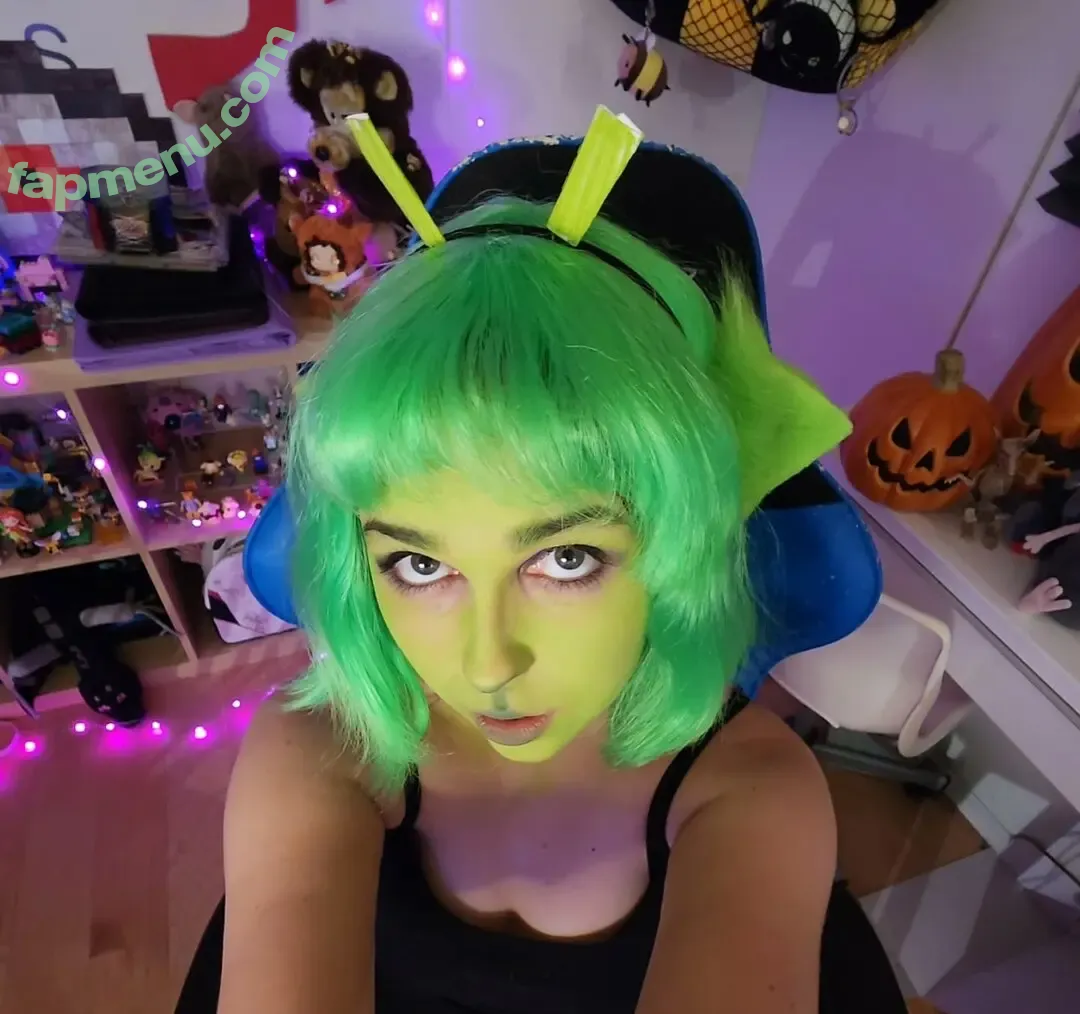 RadioJH nude photo #0012 (Audrey / RadioAudreyLive)