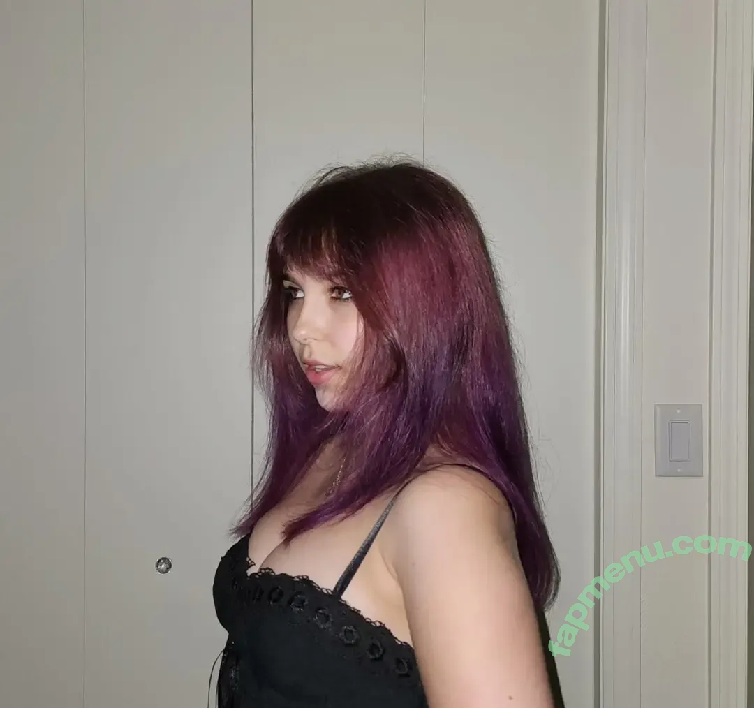 RadioJH nude photo #0013 (Audrey / RadioAudreyLive)