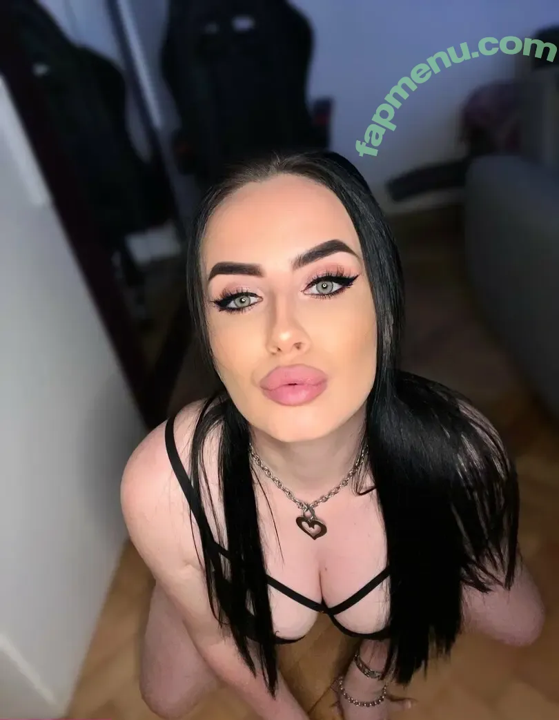 radka97 nude photo #0137 (radka97)