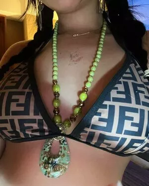Radvxz / Beabadoobee nude photo #0010
