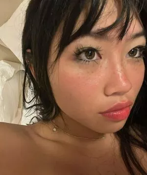 Radvxz / Beabadoobee nude photo #0076