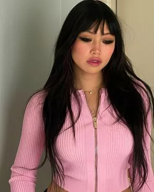 Radvxz / Beabadoobee nude photo #0101