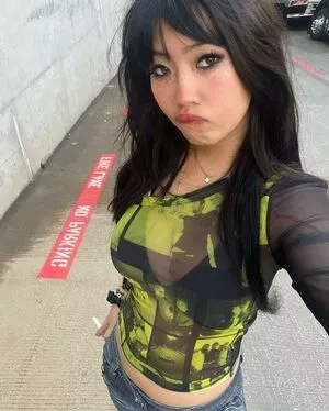 Radvxz / Beabadoobee nude photo #0111