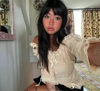 Radvxz / Beabadoobee nude photo #0141