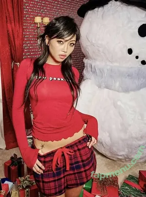 Radvxz / Beabadoobee nude photo #0618