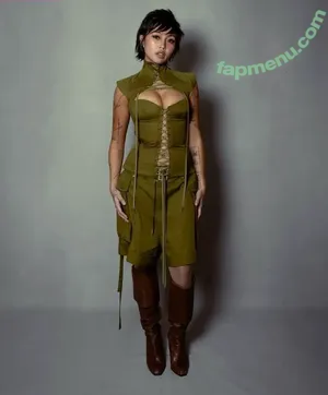 Radvxz / Beabadoobee nude photo #0630