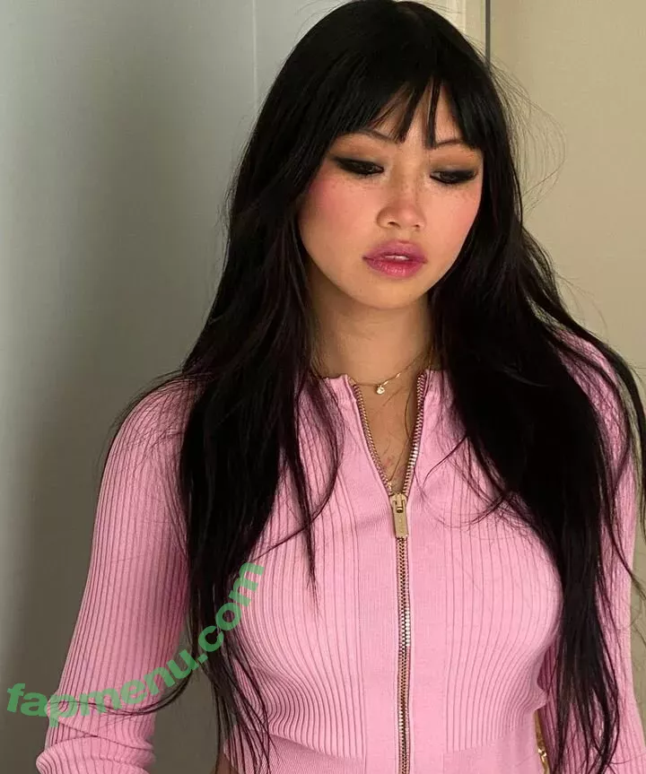 Radvxz nude photo #0101 (Beabadoobee)