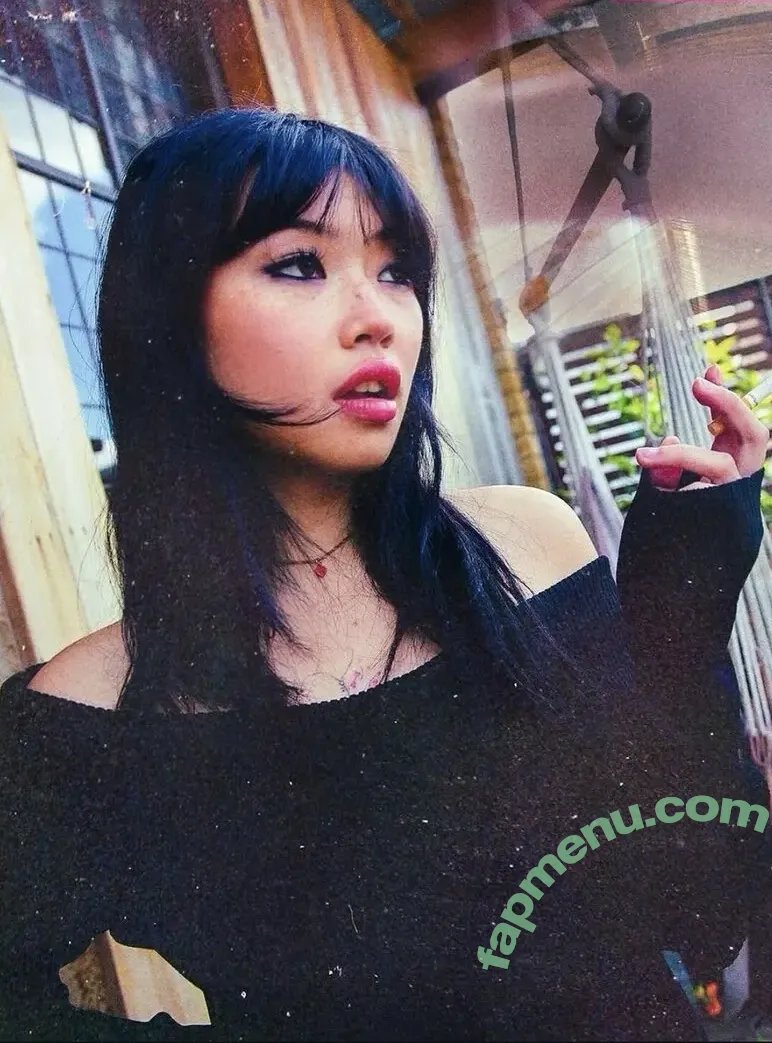 Radvxz nude photo #0612 (Beabadoobee)