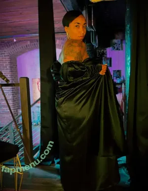 rae_champagne / Dezi Sunshine / raechampagne nude photo #0056