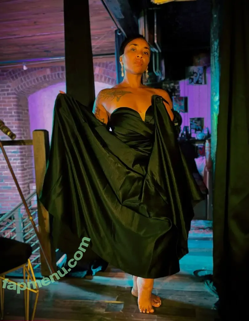 rae_champagne nude photo #0057 (Dezi Sunshine / raechampagne)