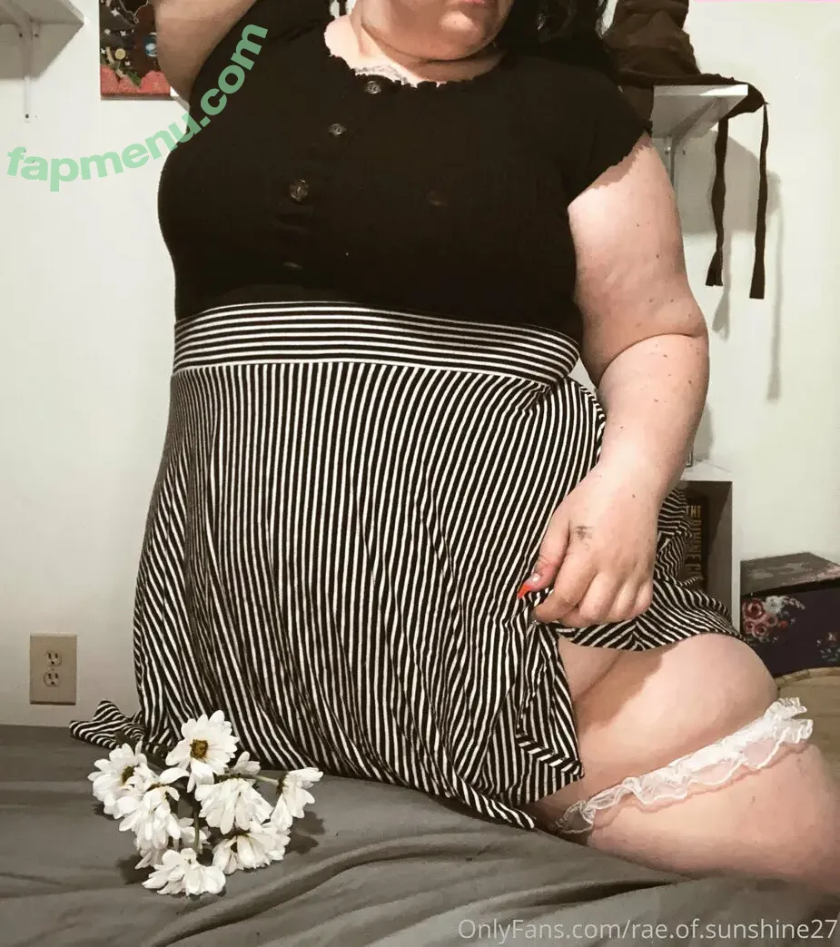rae.of.sunshine27 nude photo #0009 (rae.of.sunshine27)