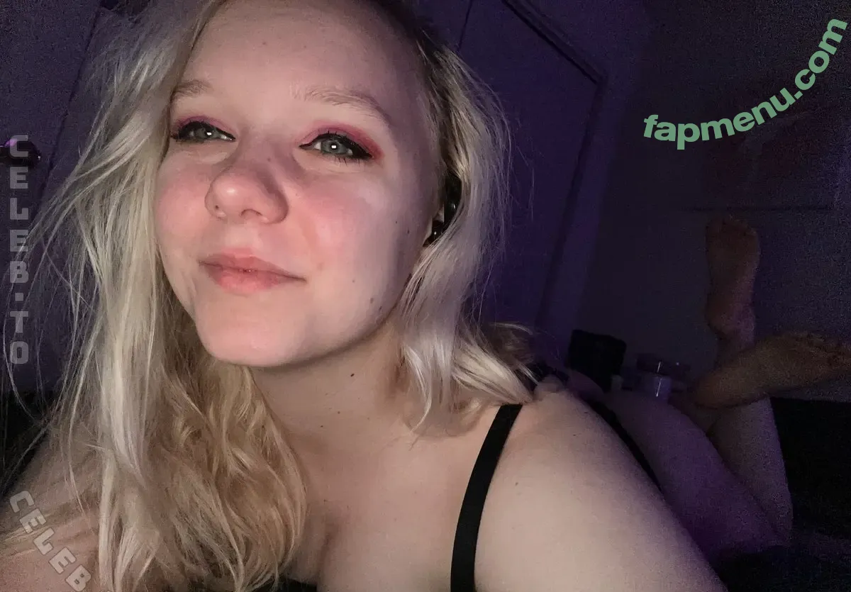 Rae Rekless nude photo #0011 (RaeRekless / shortandfeistyy)