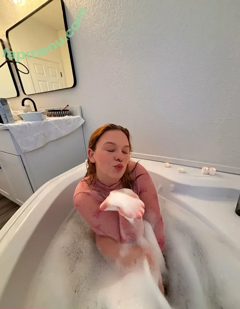 Raeeebby nude photo #0170 (abigail.raeee01 / raeeebbyy / vip.raeeebby)