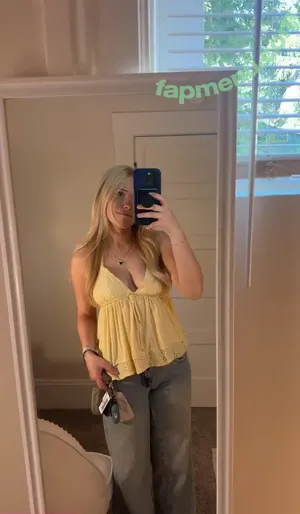 Raegan Fordemwalt / raeganspoetry nude photo #0005