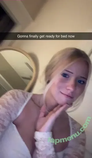 Raegan Fordemwalt / raeganspoetry nude photo #0011