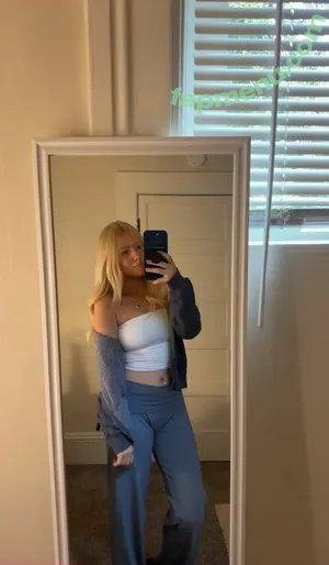 Raegan Fordemwalt / raeganspoetry nude photo #0028