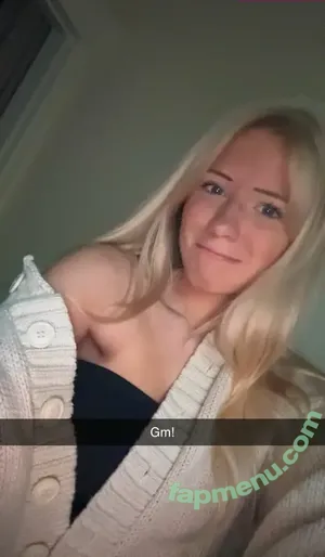 Raegan Fordemwalt / raeganspoetry nude photo #0055