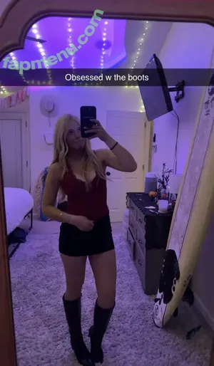 Raegan Fordemwalt / raeganspoetry nude photo #0067