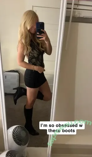 Raegan Fordemwalt / raeganspoetry nude photo #0074