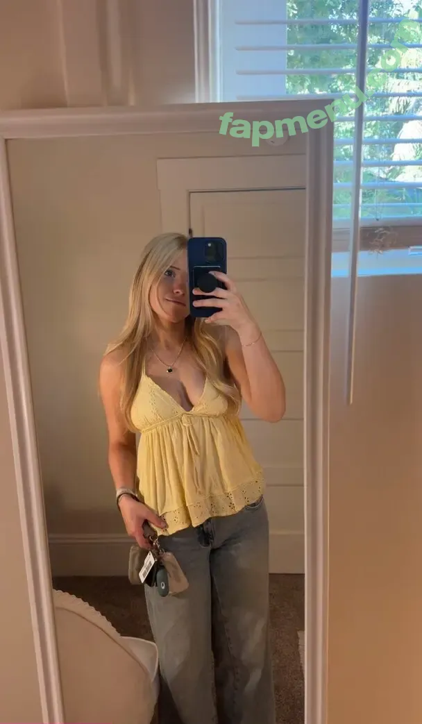 Raegan Fordemwalt nude photo #0005 (raeganspoetry)