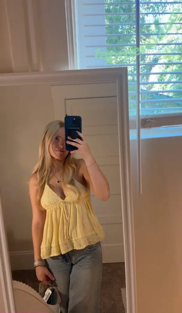 Raegan Fordemwalt nude photo #0006 (raeganspoetry)