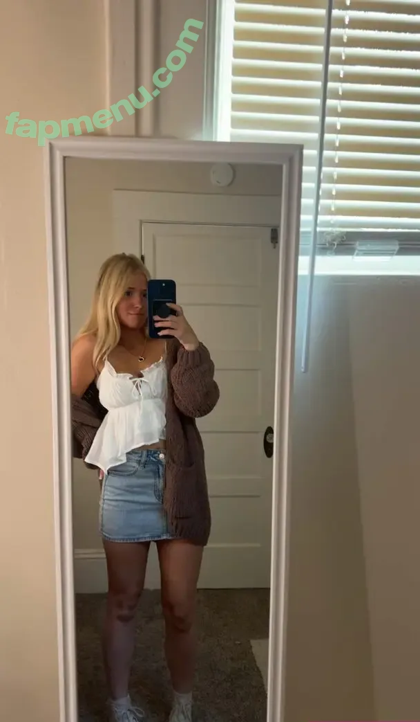 Raegan Fordemwalt nude photo #0017 (raeganspoetry)