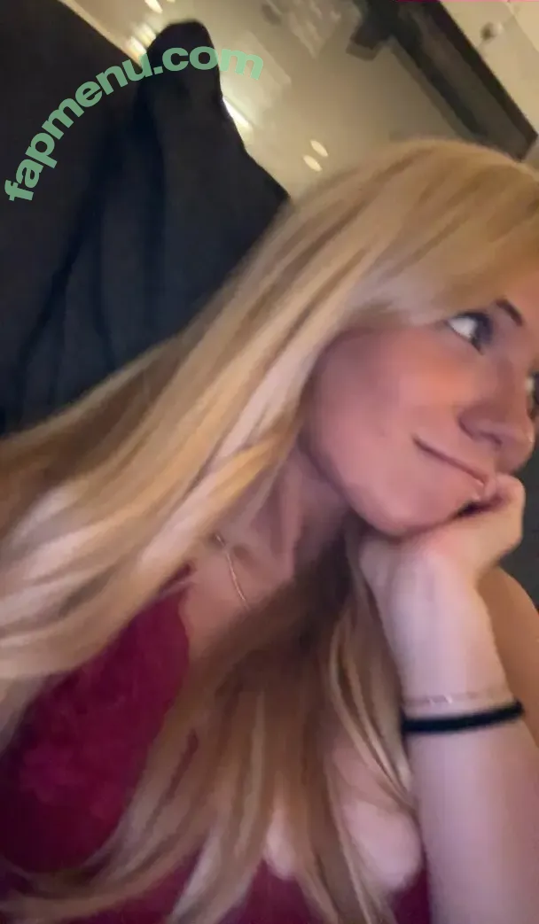 Raegan Fordemwalt nude photo #0063 (raeganspoetry)