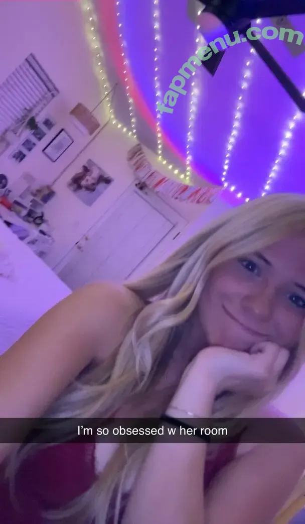 Raegan Fordemwalt nude photo #0068 (raeganspoetry)