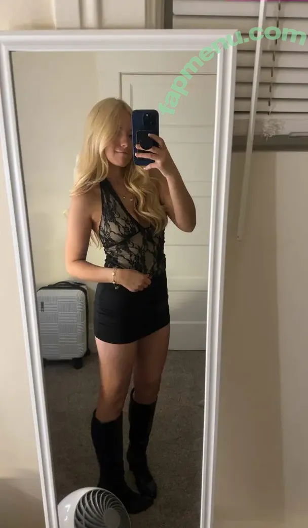 Raegan Fordemwalt nude photo #0073 (raeganspoetry)