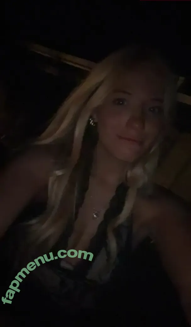 Raegan Fordemwalt nude photo #0075 (raeganspoetry)