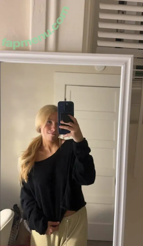 Raegan Fordemwalt nude photo #0080 (raeganspoetry)