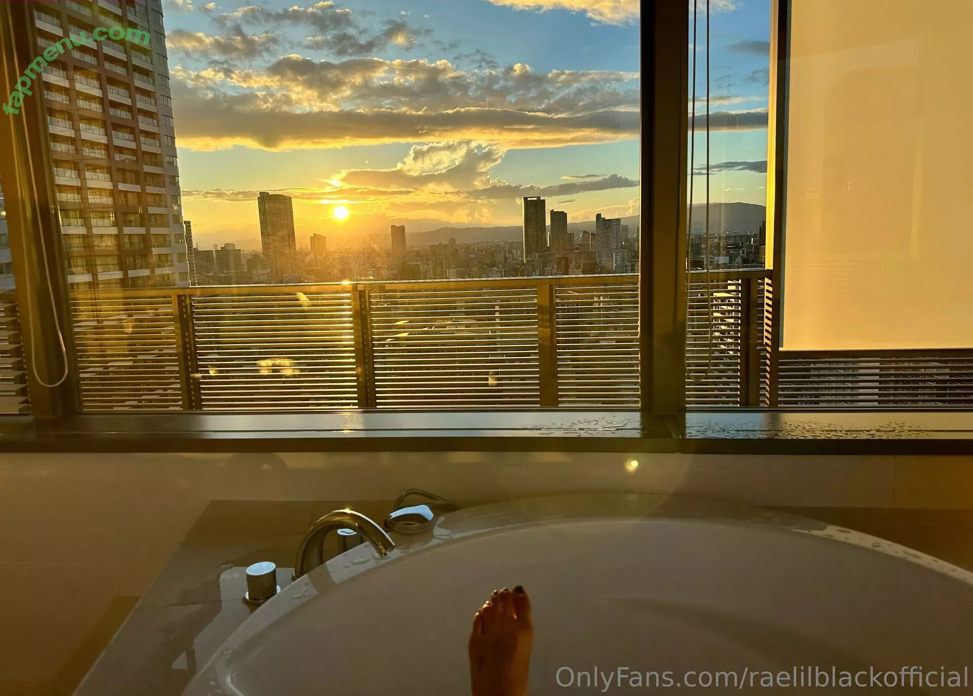 RaeLilBlack nude photo #3179 (Rae Lil Black / raelilblackofficial)