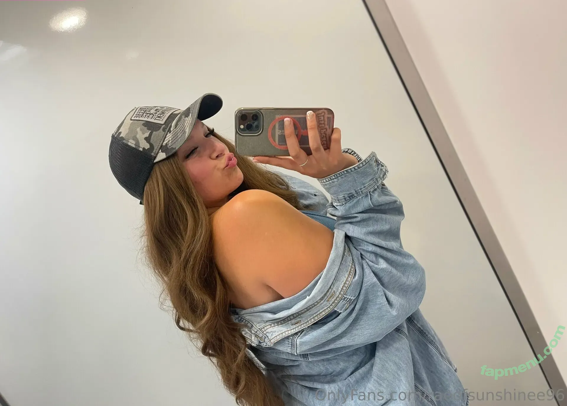 raeofsunshinee96 nude photo #0020 (raesunshine96)
