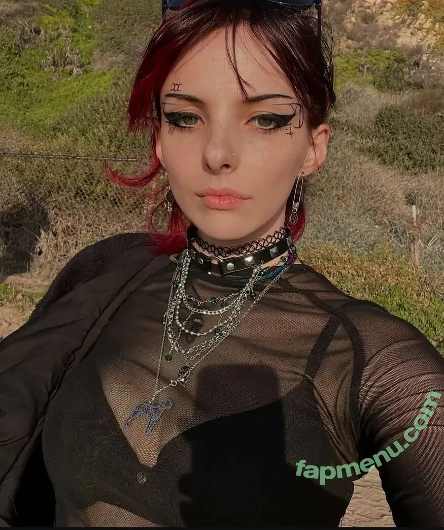 raephemel nude photo #0121 (raephemel)