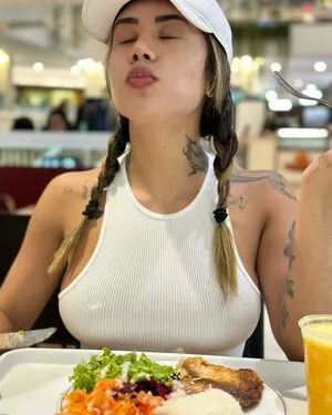 Rafaela & Larissa Sumpani / cflarissasumpanib / rafasumpani nude photo #0253