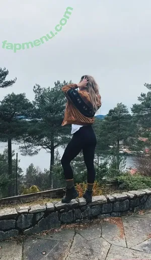 Ragga Ragnars / Ragnheiður Ragnarsdóttir / raggaragnars / ragnarzdrapa nude photo #0402