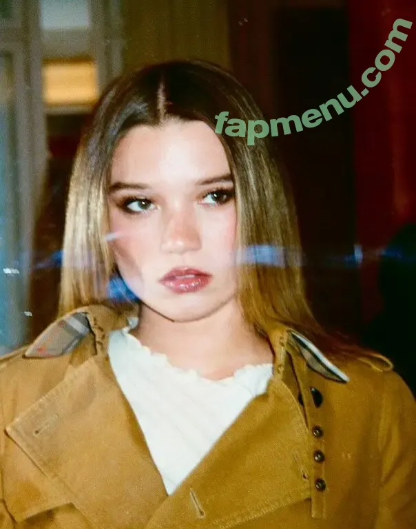 Rain Spencer nude photo #0046 (nynarain / rainsupdates)