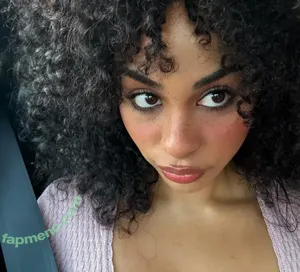 Raina Morris / quakerraina nude photo #0247