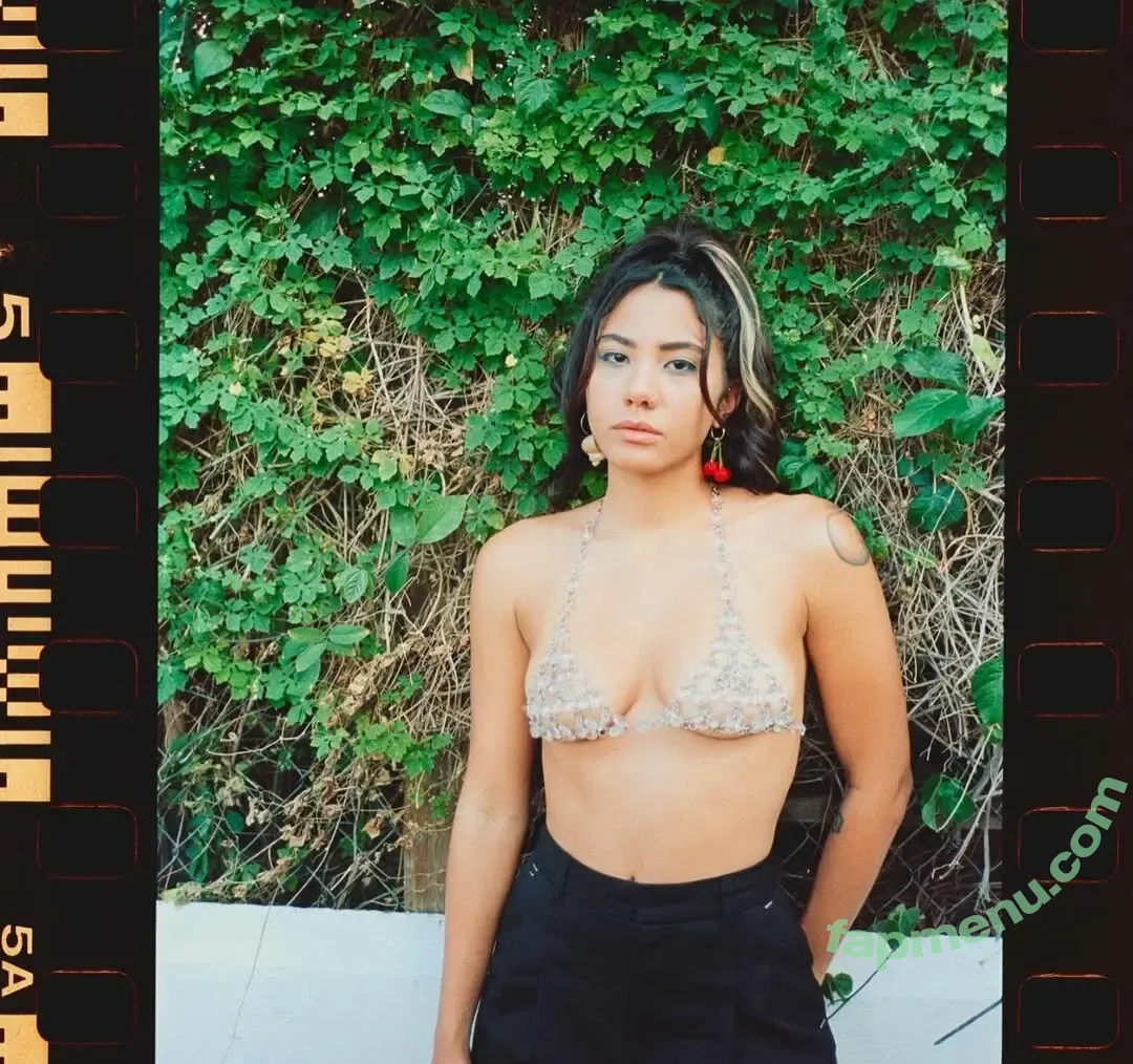 RaiNao nude photo #0009 (raina.rayy / rainaopr)
