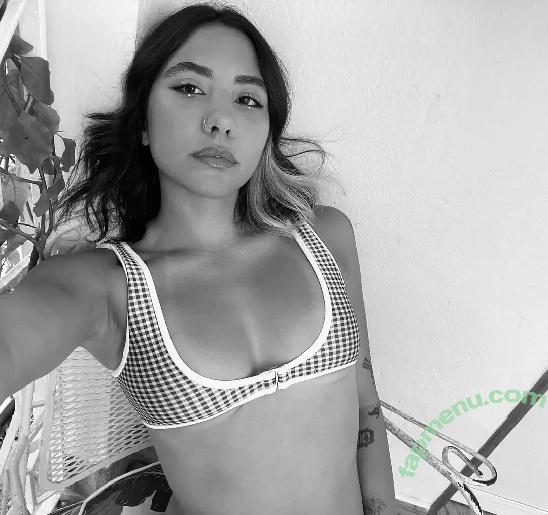 RaiNao nude photo #0019 (raina.rayy / rainaopr)
